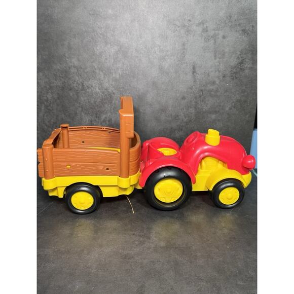 Fisher Price Little People Tow N Pull Farm Tractor W/ 5 Figures - Pig & Horse - Picture 5 of 7